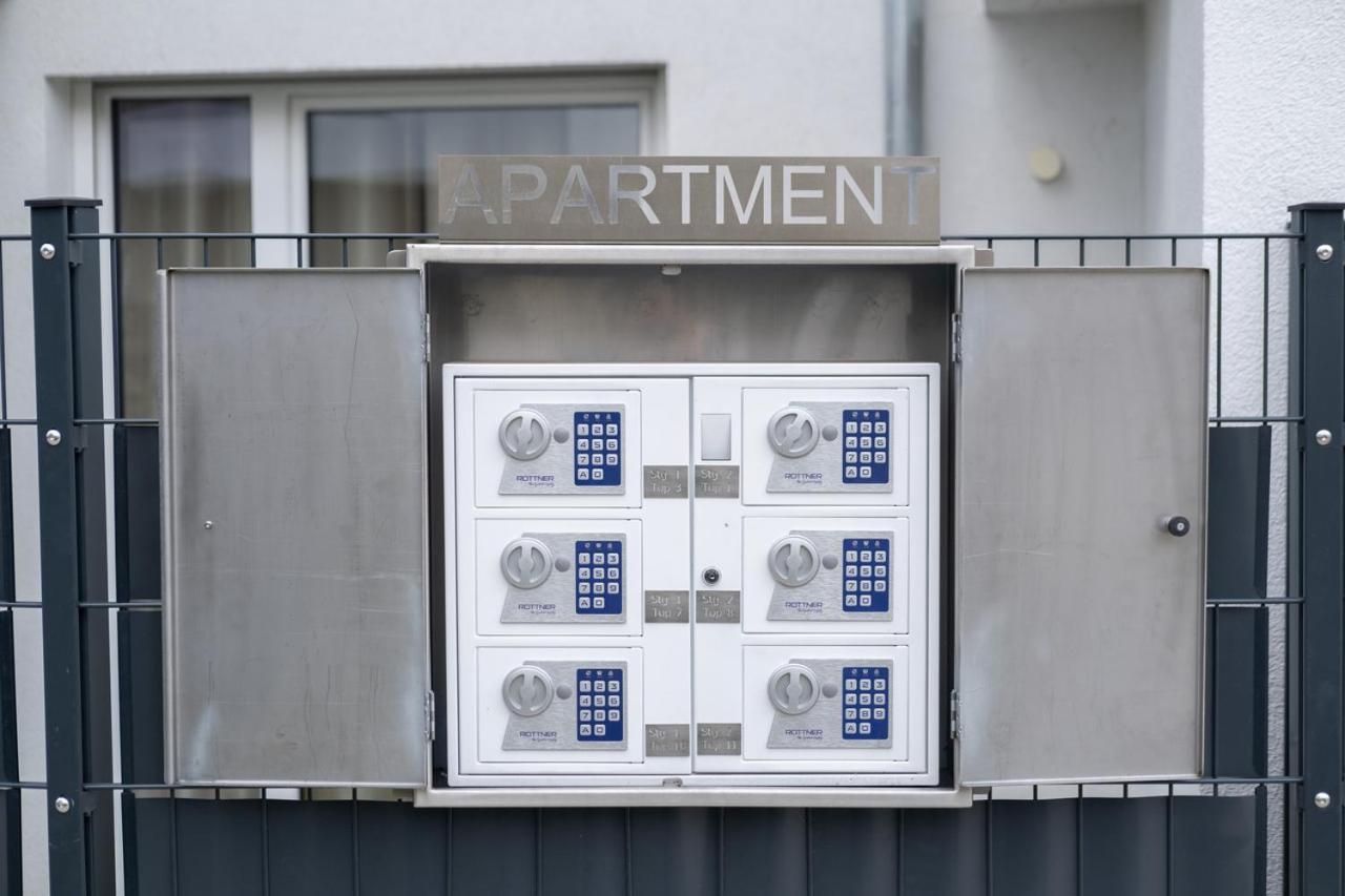 Modern With Balcony Near City Center * Viena
